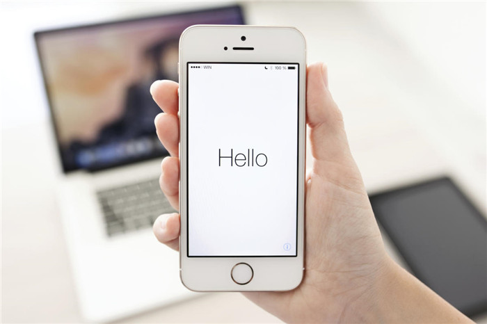 إعادة تشغيل iphone hello screen