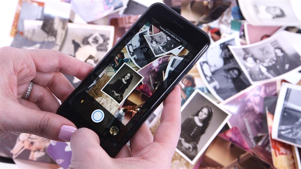 scan-your-old-photos